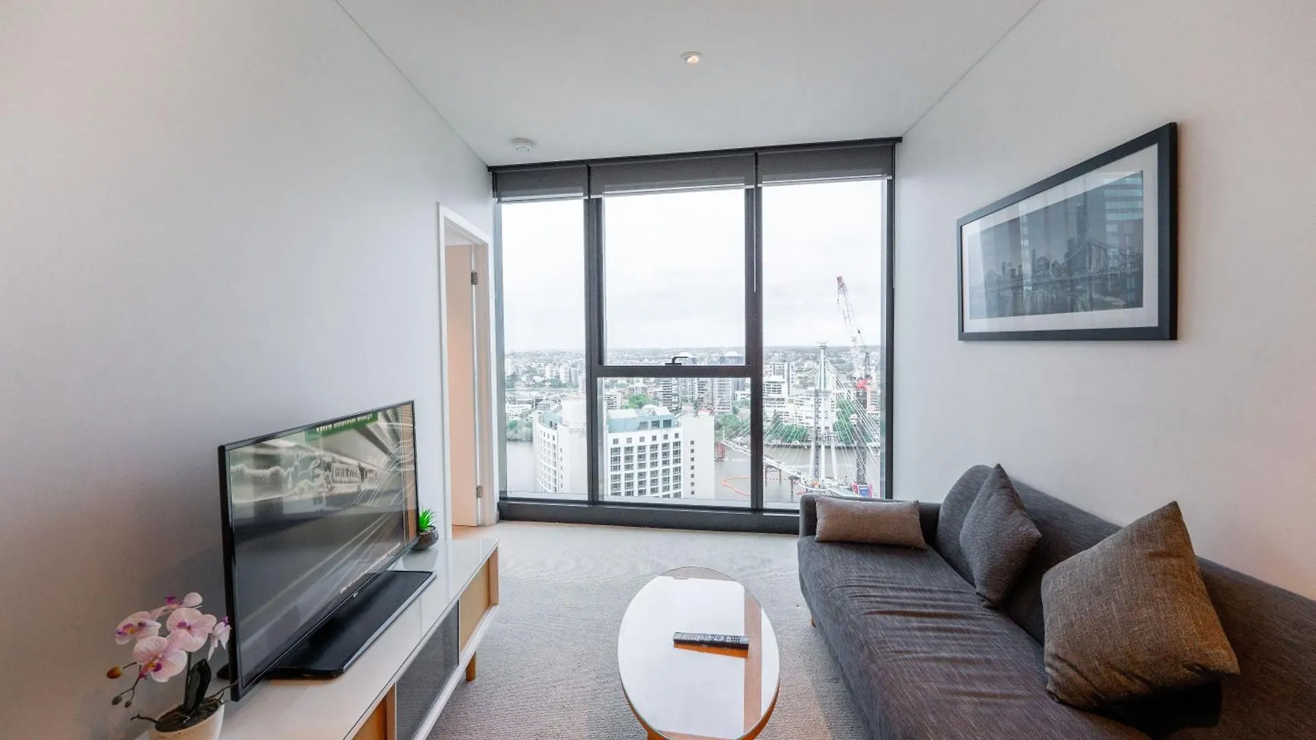 Cbd Riverview 2B1B Apt W Shared Pool, Gym Brisbane Apartment