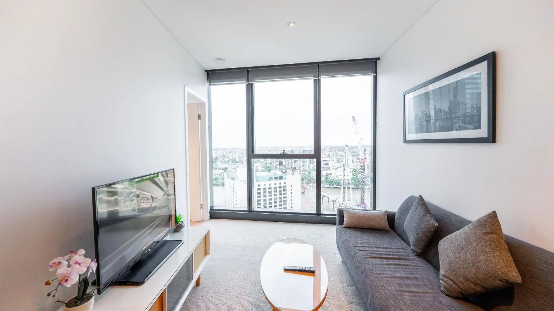 Cbd Riverview 2B1B Apt W Shared Pool, Gym Brisbane Australia