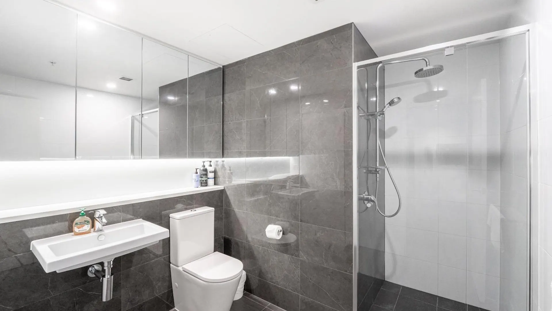 Apartment Cbd Riverview 2B1B Apt W Shared Pool, Gym Brisbane